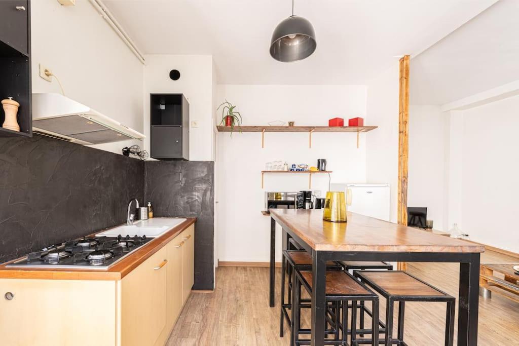 Le Charmant Hello Palois-T2-Wifi Apartment Pau Bagian luar foto